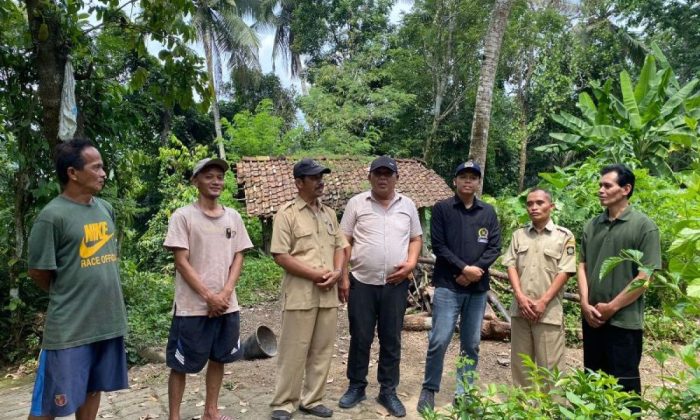 Anggota DPRD Kulon Progo Suradi harapkan bupati perlebar jalan setapak di Hargowilis