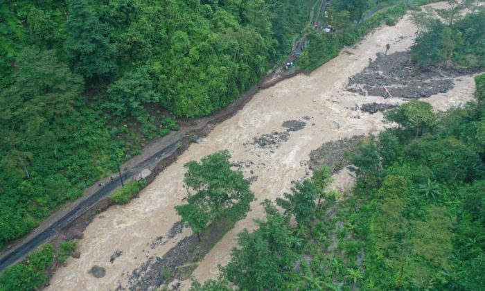 Pemkab Jepara buka jalur alternatif cegah warga Tempur terisolasi longsor