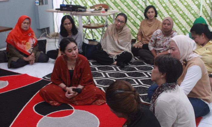 Women Support Women: Kukuhkan ibu tiang keluarga, perempuan tiang negara