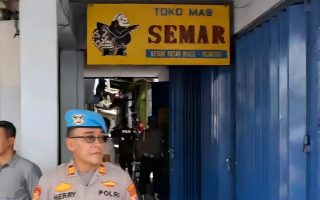 Bareskrim Mabes Polri angkut isi toko emas di Nganjuk diduga terkait TPPU