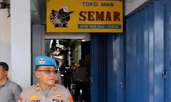 Bareskrim Mabes Polri angkut isi toko emas di Nganjuk diduga terkait TPPU
