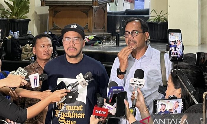 Pandji Pragiwaksono dicecar 63 pertanyaan