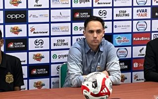 Paul Munster sangat tak terima Borneo bisa cetak dua gol mudah