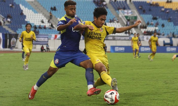 Arema FC taklukkan Semen Padang 3-0