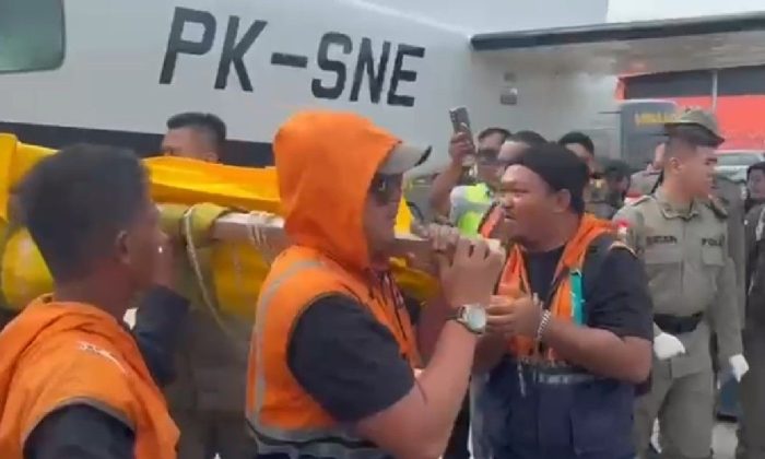 Pemerintah mengevaluasi keamanan bandara di Papua pascapenembakan pesawat