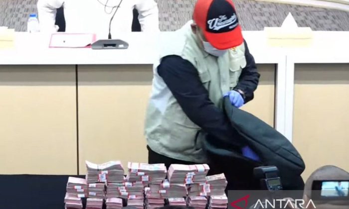 KPK: Bukti kasus Ketua dan Waka PN Depok capai Rp850 juta