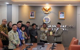 Menteri ATR/BPN serahkan persetujuan substansi RTRW Sulut