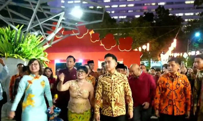 Wapres Gibran wakili Prabowo hadiri perayaan Imlek Festival 2577
