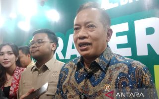 Menkop sebut produksi genteng Kopdes bisa menggunakan teknologi baru
