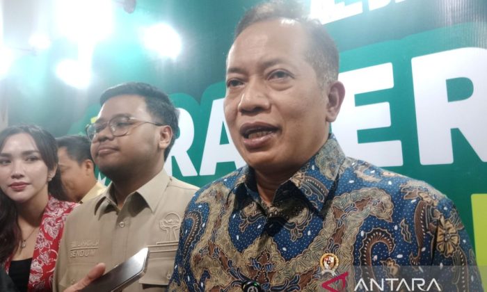 Menkop sebut produksi genteng Kopdes bisa menggunakan teknologi baru
