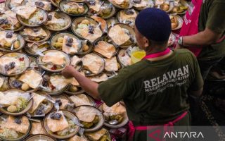 Masjid Jogokariyan sediakan 3.800 porsi makanan buka puasa gratis