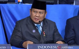 Prabowo respons santai soal candaan Trump tak ingin melawannya