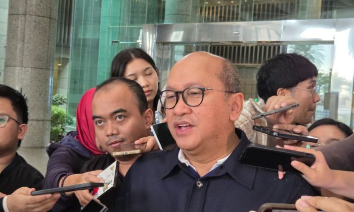 Rosan proyeksi IHSG besok rebound berkat sinyal positif investor asing