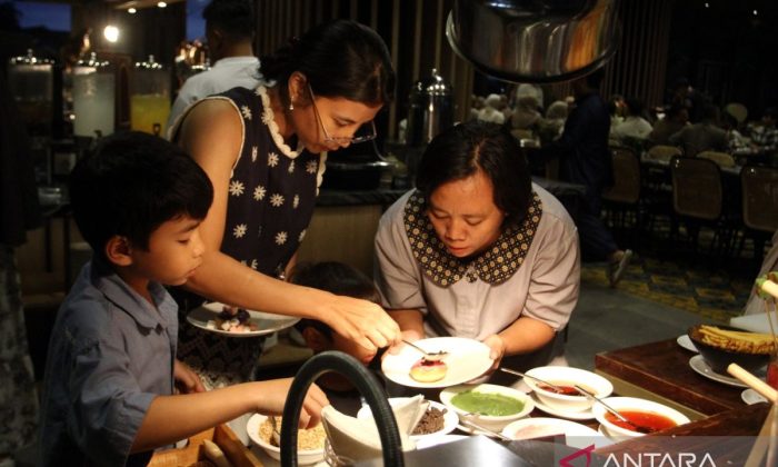 Makanan tinggi gula tak disarankan dikonsumsi saat sahur