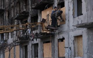 Ukraine: UN aid convoy reaches frontlines in Dnipro