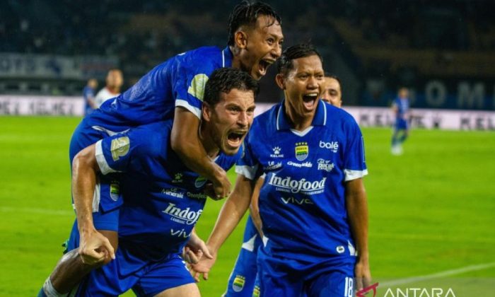 Adam Alis: Persib Bandung harus bermain tanpa cela hadapi Ratchaburi