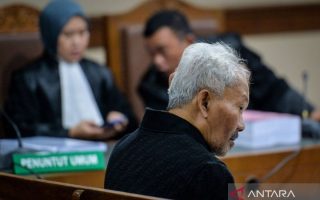 Luhur Budi Djatmiko dituntut 5 tahun penjara di kasus korupsi lahan