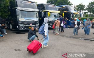 Kemenhub berengkatkan 4.270 peserta arus balik gratis memakai 100 bus