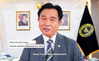 Menko Yusril mengajak semua orang membuka pintu hati saling memaaafkan pada momen Lebaran