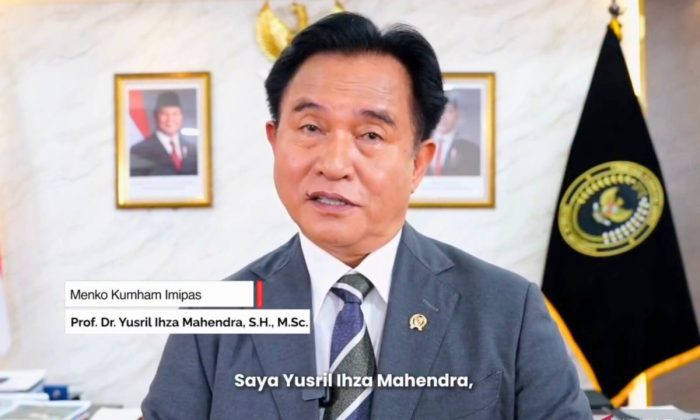 Menko Yusril mengajak semua orang membuka pintu hati saling memaaafkan pada momen Lebaran