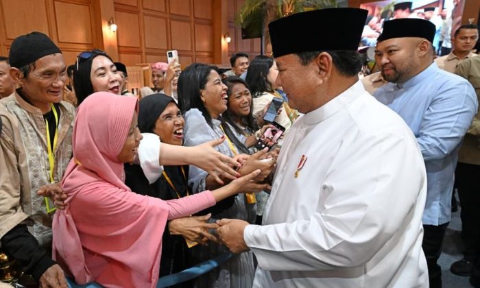 Cerita warga berlebaran dengan Presiden di Istana Negara
