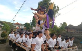 Umat Hindu Buleleng gelar pawai ogoh-ogoh