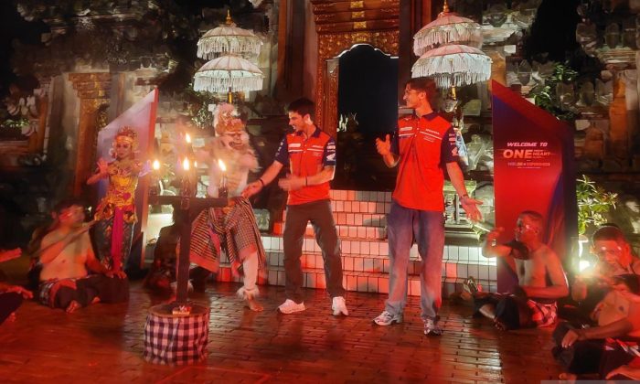 Joan Mir dan Marini merasakan harmoni Bali lewat budaya Pulau Dewata