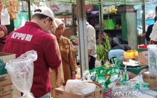 KPPU DIY mengawasi potensi "bundling" minyak goreng jelang lebaran