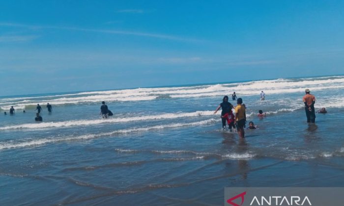 Pantai Parangtritis dikunjungi 50 ribu orang selama libur Lebaran 2026