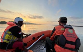 Tim SAR menghentikan sementara pencarian korban tenggelam di muara Sungai Opak