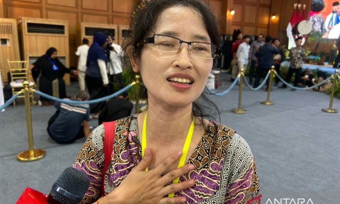 Haru warga masuk Istana Kepresidenan untuk pertama kalinya