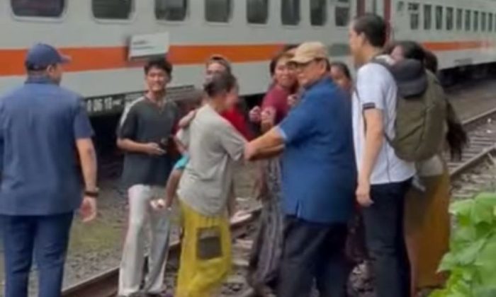 Prabowo tinjau bJogjajateng.comn rel Senen, siapkan hunian layak