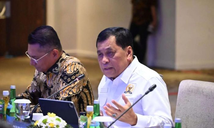 DPR menunda membahas gerai Koperasi Merah Putih sebab perlu sinkronisasi