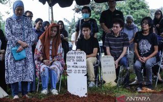 Donny Fattah dikenang sebagai ayah yang rendah hati dan seniman panutan