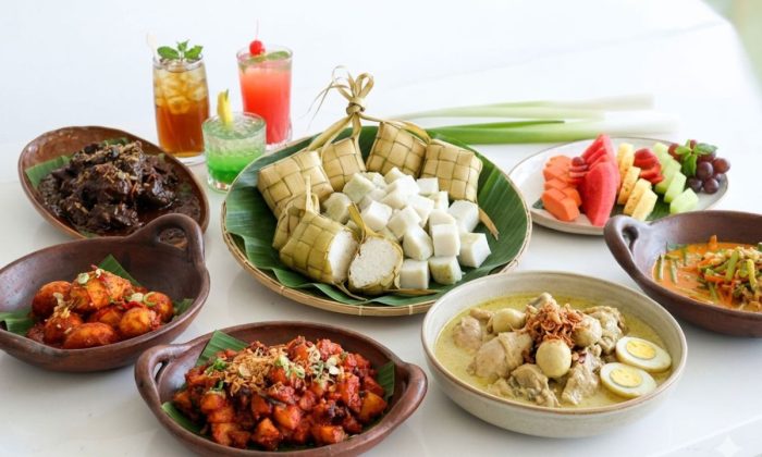 Ketupat Lebaran dalam balutan budaya "rijsttafel"