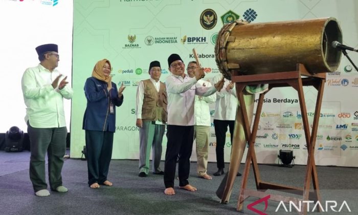 Menko Muhaimin mendorong penyaluran ZIS jadikan masyarakat miskin berdaya