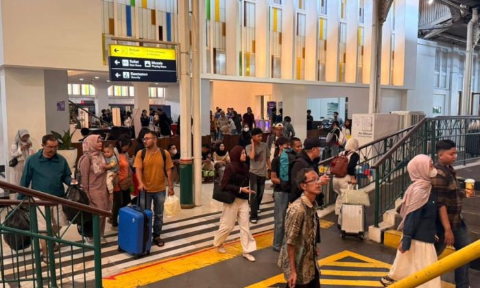 Tertinggi sepanjang Angkutan Lebaran 2026! KAI Daop 6 layani 61.554 penumpang naik dan turun di Daop 6 Yogyakarta pada H+1 Lebaran