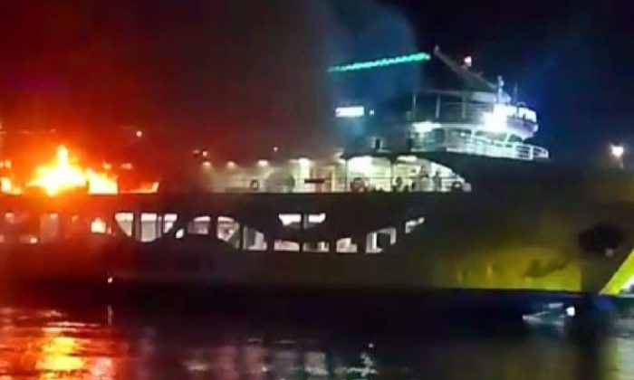 Kapal feri di Pelabuhan Ketapang terbakar diduga karena korsleting