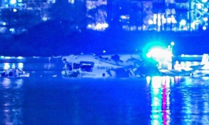 Pesawat Air Canada tabrakan di LaGuardia New York, pilot-kopilot tewas