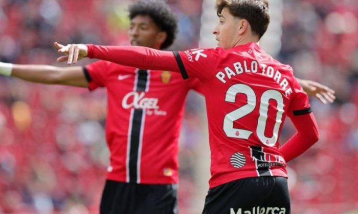 Mallorca kalahkan Espanyol 2-1