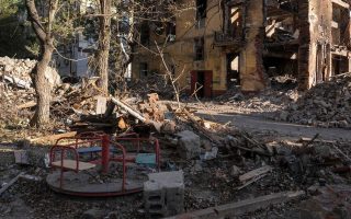 World News in Brief: Airstrikes continue in Ukraine, refugees return to DR Congo, emergency aid for the ‘Dry Corridor’