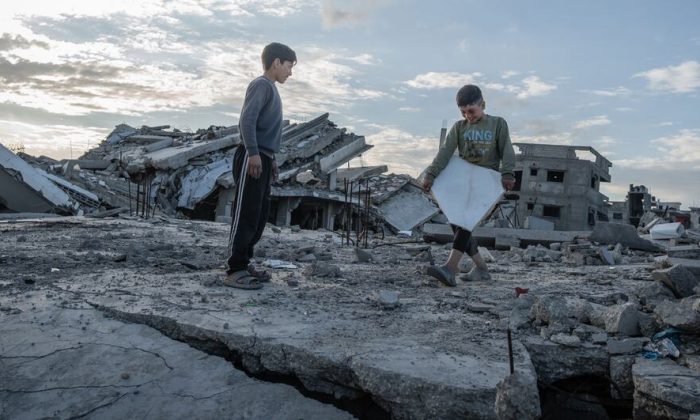 World News in Brief: Gaza crossings closed, fighting in Sudan continues, Afghanistan quake victims