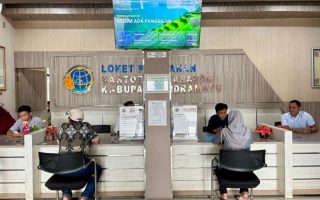 Pelayanan tetap buka saat libur Lebaran, Kantah Indramayu bantu pemudik urus pertanahan