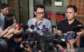 KPK menetapkan Bupati Rejang Lebong dan empat orang lain menjadi tersangka
