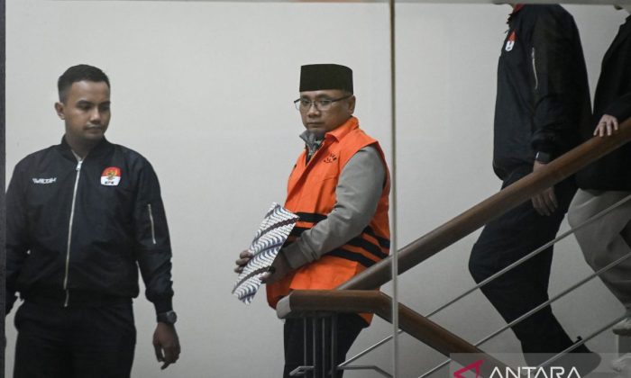 KPK mengumumkan Yaqut sedang diproses untuk kembali ditahan di rutan