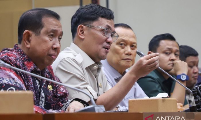 Komisi III mendorong TNI-Polri bersinergi mengusut kasus Andrie Yunus