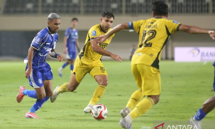 Semen Padang tundukkan PSBS Biak 2-0