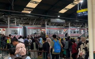 Pertengahan Ramadan, sebanyak 272.573 tiket KA Lebaran telah terjual dari Wilayah KAI Daop 6 Yogyakarta