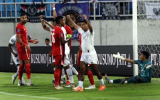 Arema FC diimbangi Malut United 1-1