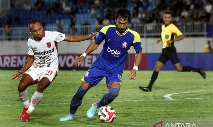 Arema bidik tiga poin dari Persis untuk masuk 10 besar